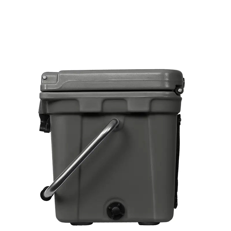 ORCA 20 Quart Cooler 6