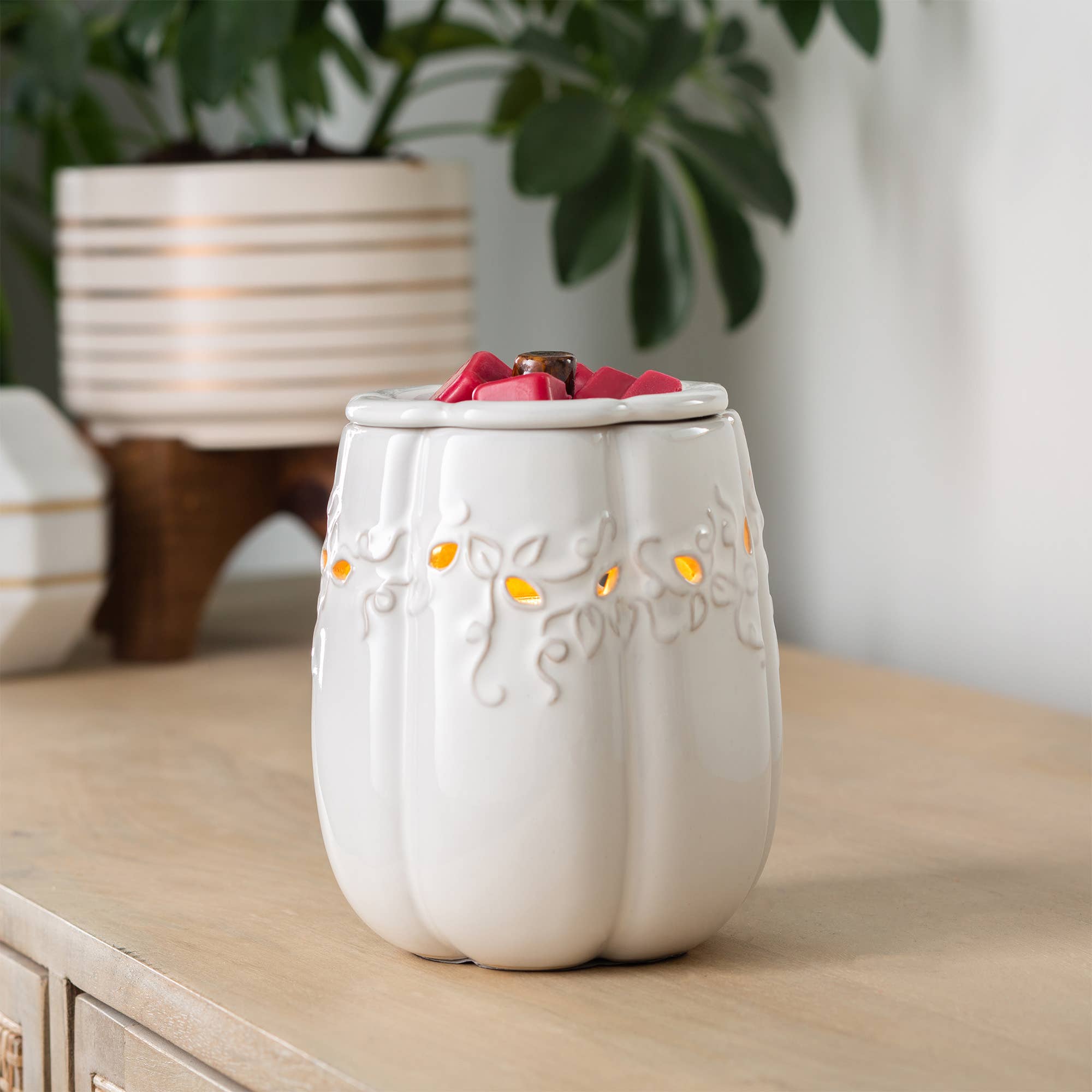 Illumination Fragrance Warmer- White Pumpkin 2
