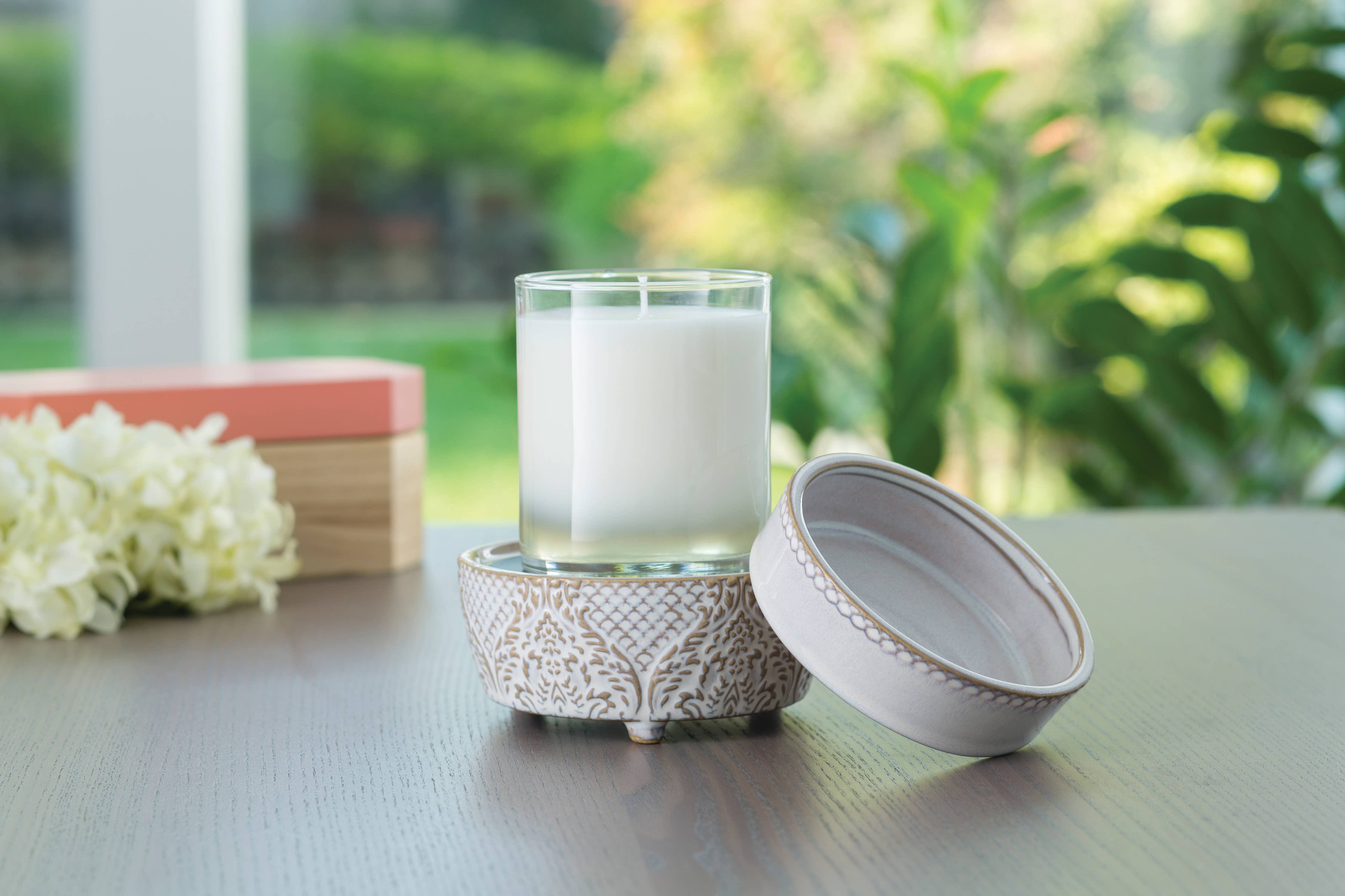 2-IN-1 Fragrance Warmer Vintage White 2
