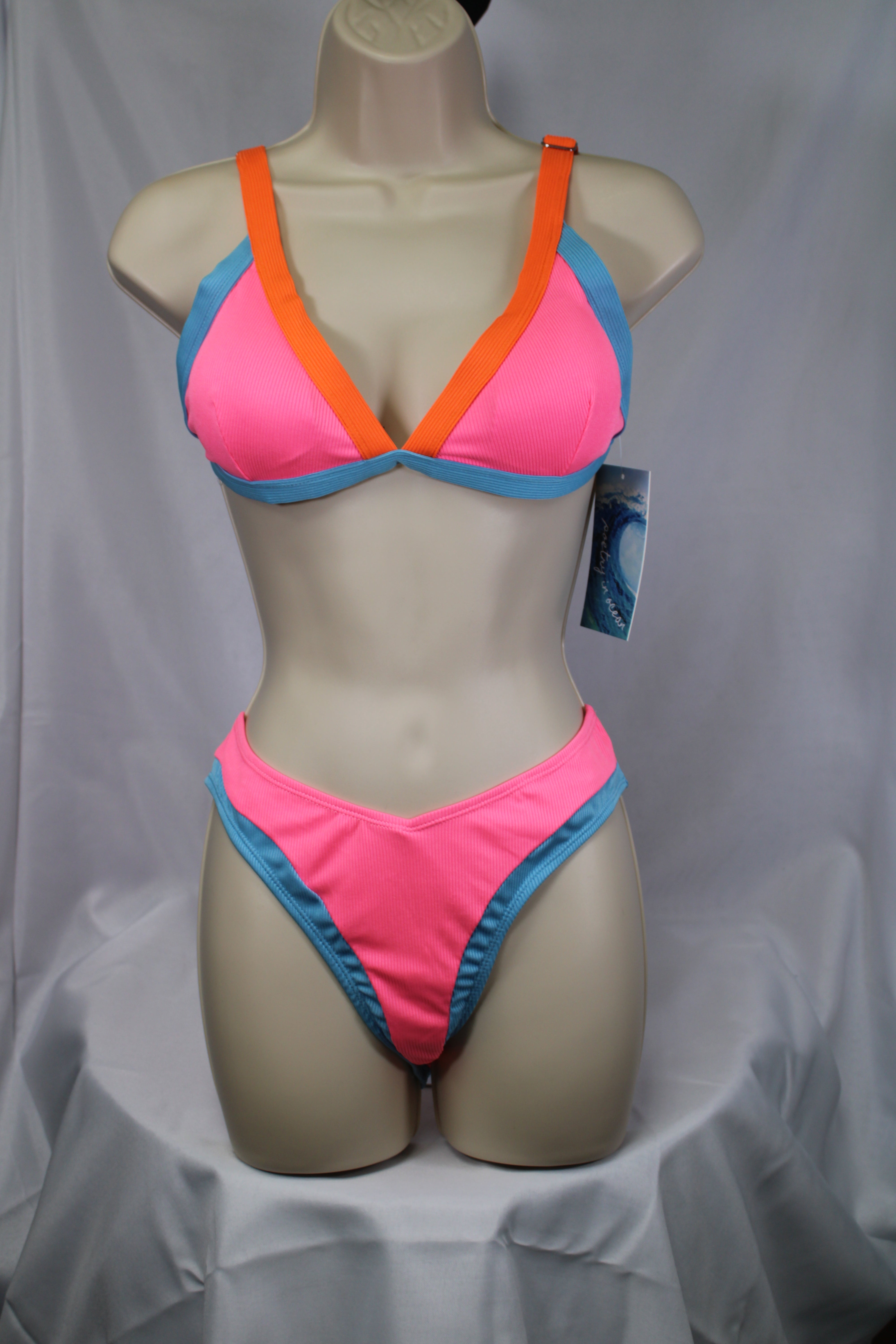 Color Block Two-Piece Swimsuits Tops 9